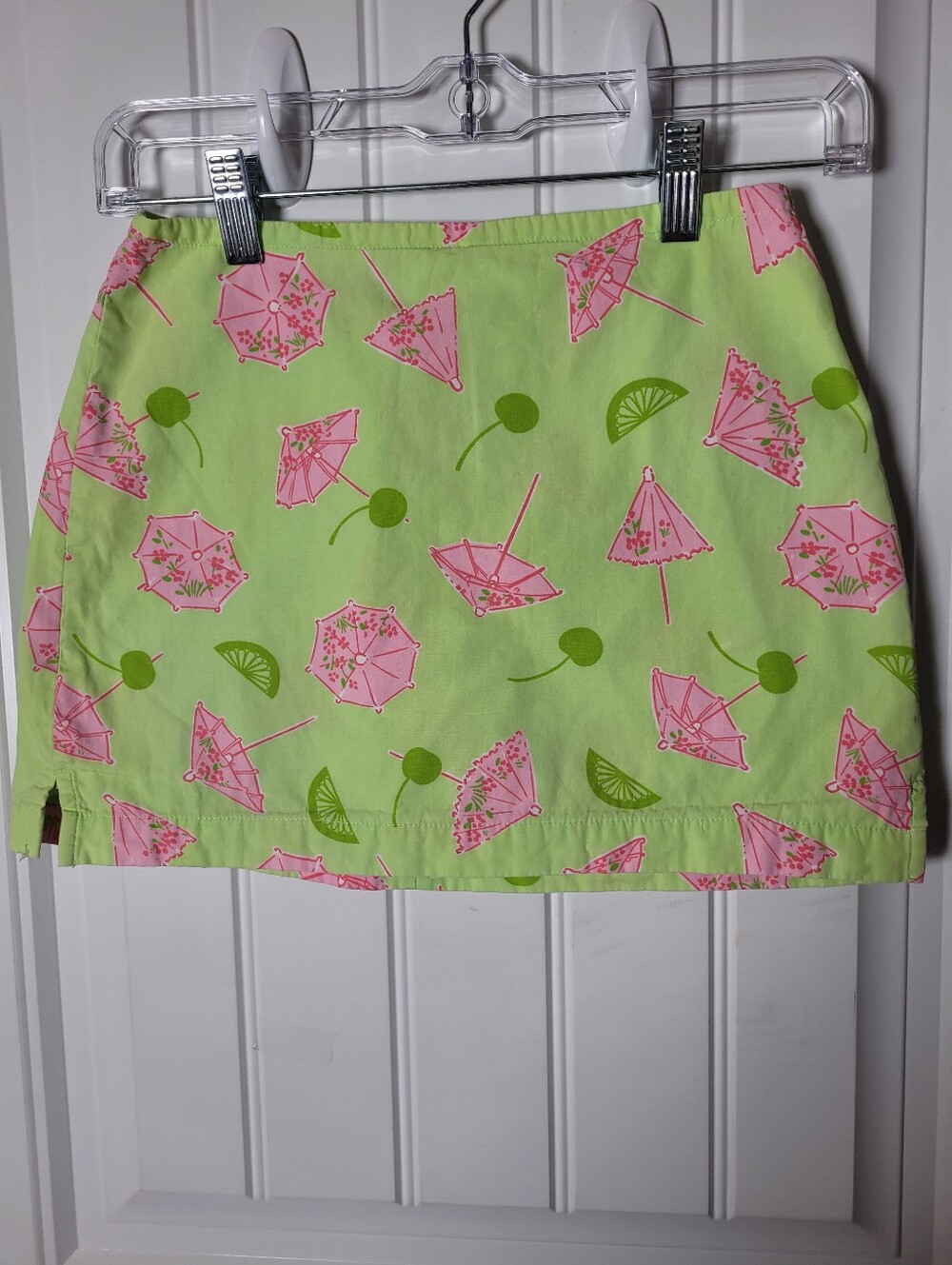 Lilly Pulitzer Girl (8) Vintage Green Skort with Pink Parasol Print